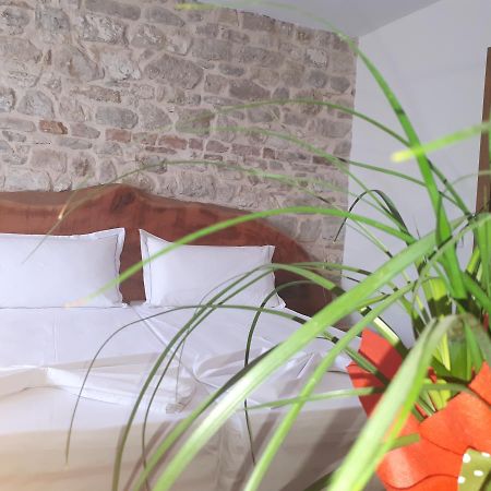 Hotel Omer The Ottoman House Berat Extérieur photo