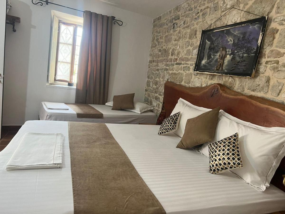 Hotel Omer The Ottoman House Berat Extérieur photo