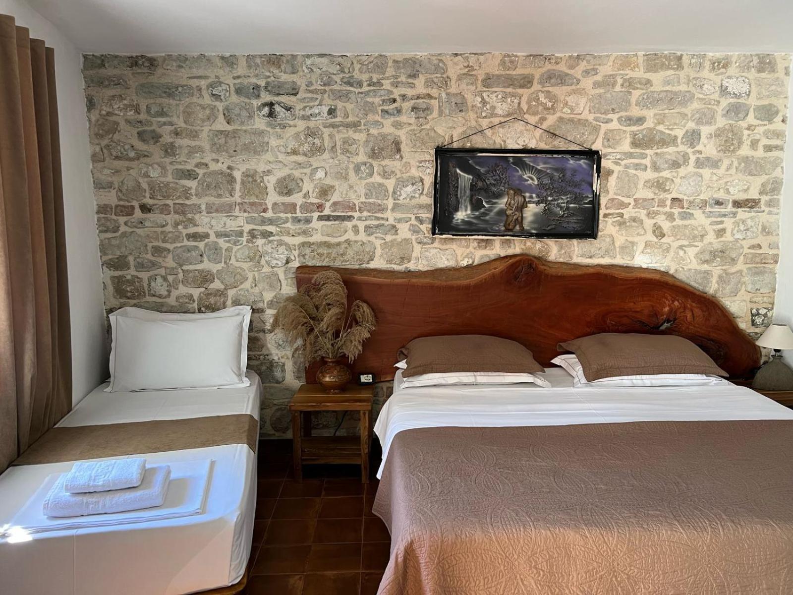 Hotel Omer The Ottoman House Berat Chambre photo